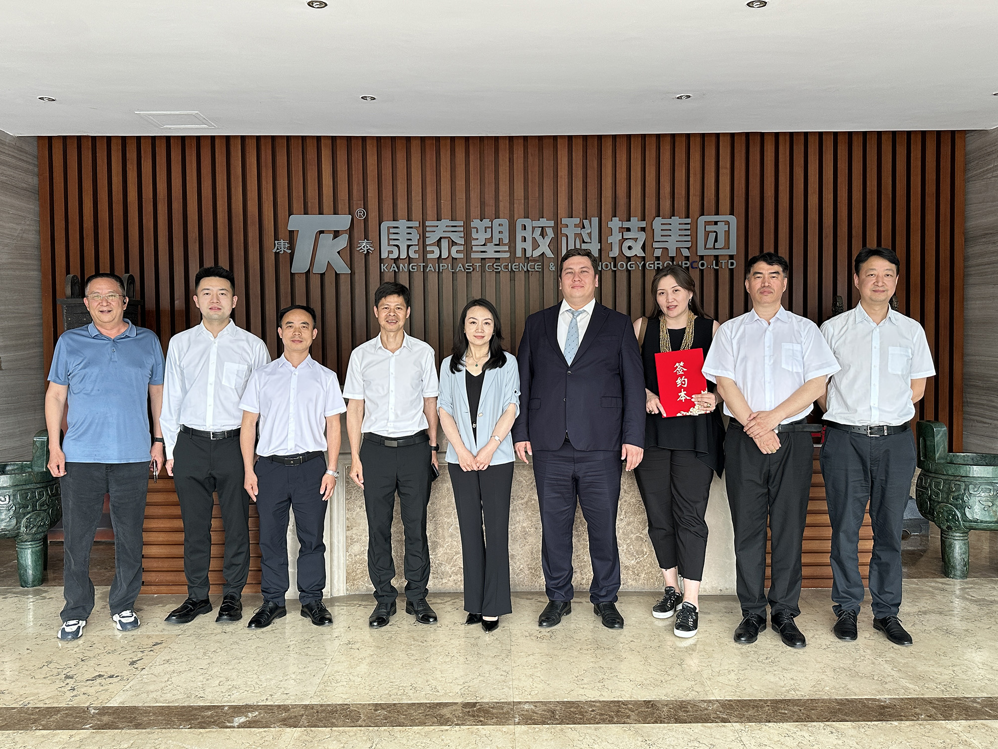 17482424975885343S9i.jpg 17482424975885343S9i.jpg